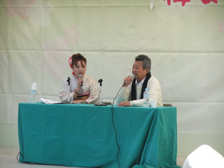0224talk1.jpg