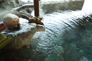 熱海温泉平鶴の天然かけ流し露天風呂